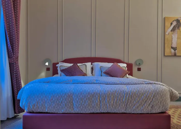 Homeby, Cinisca Rose Πανδοχείο Μπολόνια