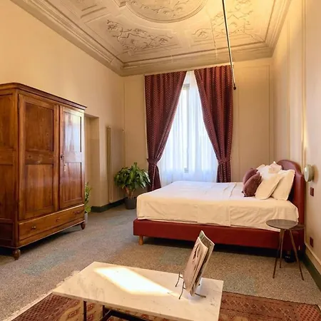 Inn Homeby, Cinisca Rose Bologna