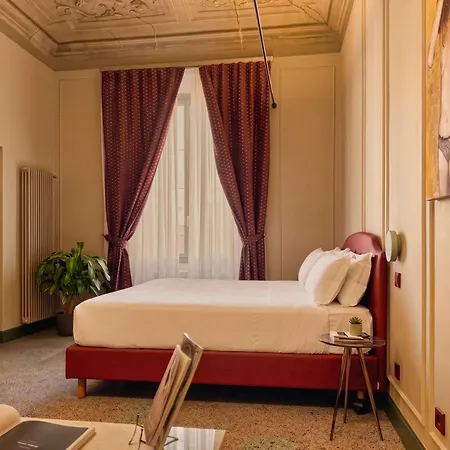 Homeby, Cinisca Rose * Bologna