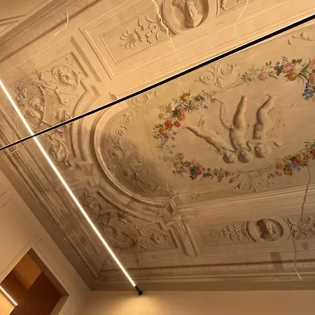 Homeby, Cinisca Rose Inn Bologna