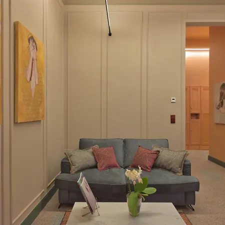 אורחן Homeby, Cinisca Rose