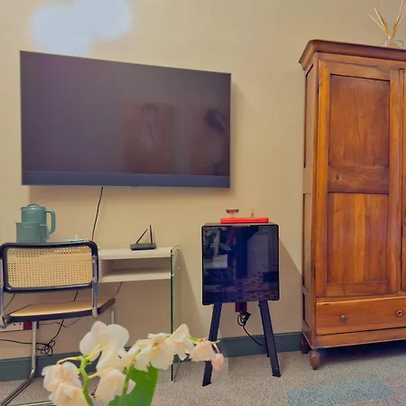 Homeby, Cinisca Rose בולוניה