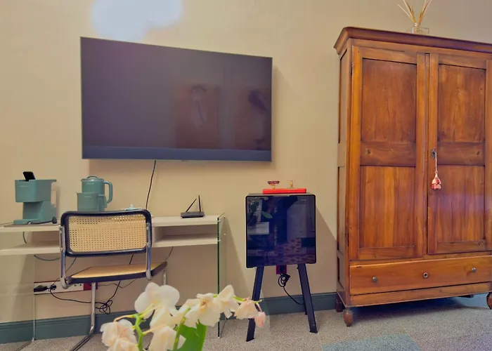 Homeby, Cinisca Rose בולוניה