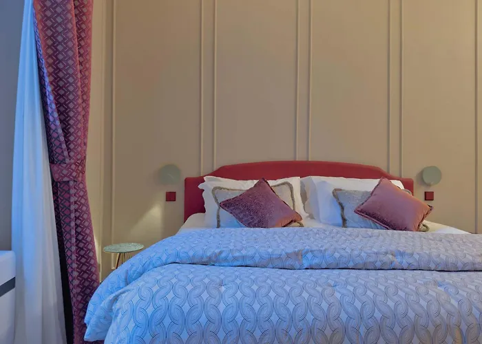 Inn Cinisca Rose Bolonia