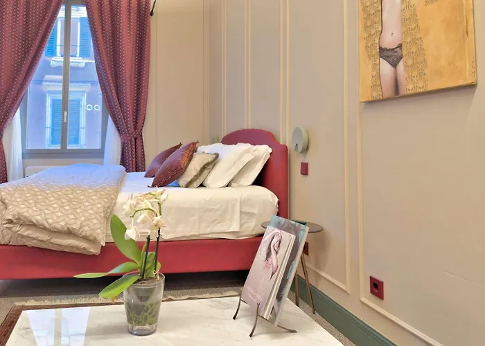 Homeby, Cinisca Rose *